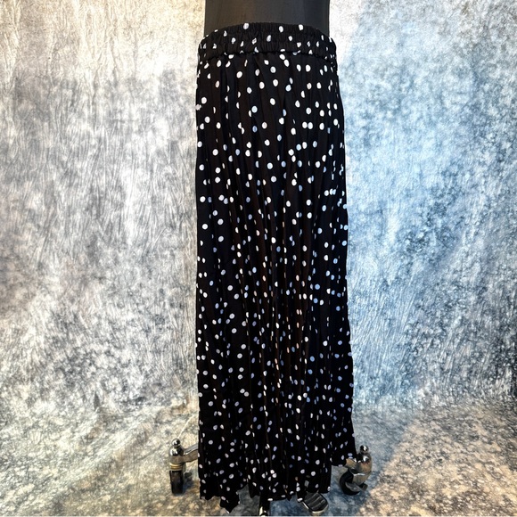🪩 Time and Tru Black White Polka Dot Skirt - L - Picture 3 of 6